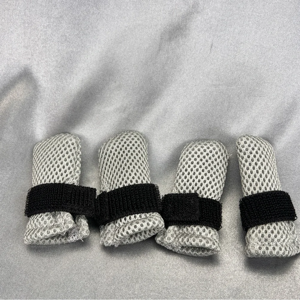 4 PCS Cat Mittens XS Gray Bootie Prevent Scratching Mesh Breathable Kitten Shoes